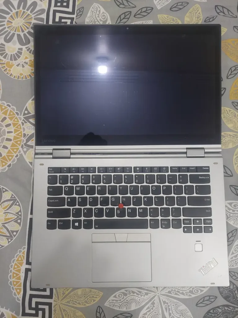 Lenovo X1 Yoga Silver Edition – i7 7th Gen (16/512GB) – Touch & Pen