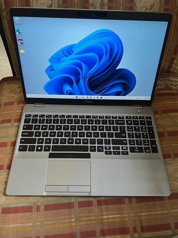 531959395-800x600