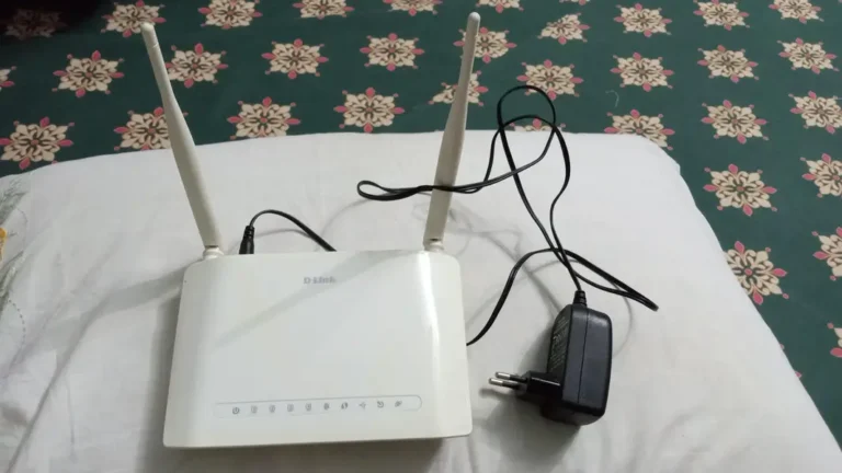 Wireless N 300 ADSL2+ Modem Router DSL-2750U