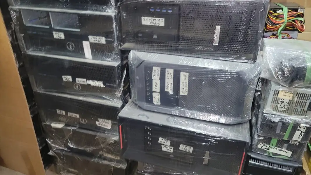 564175707-800x600