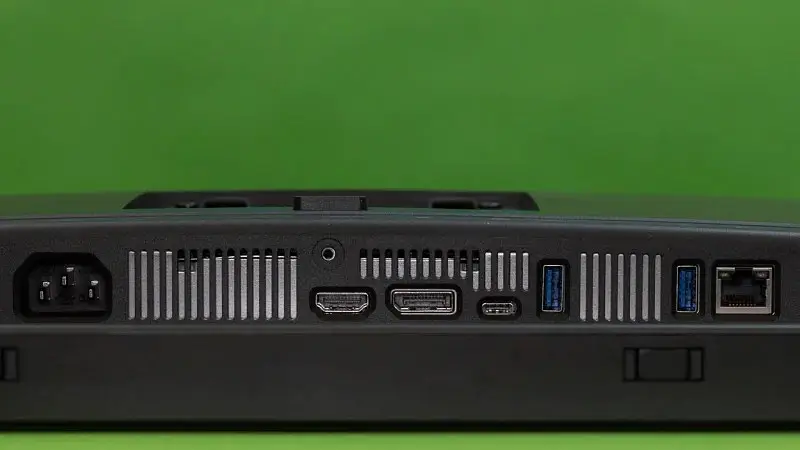 570991831-800x600