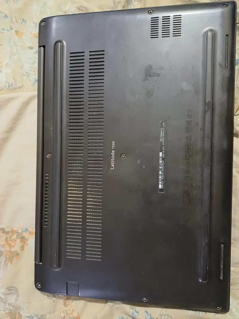 582043961-800x600