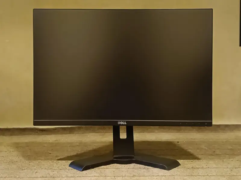 582941751-800x600