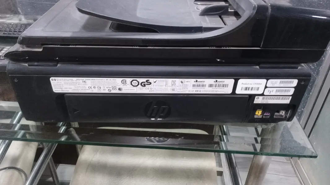 587943890-800x600