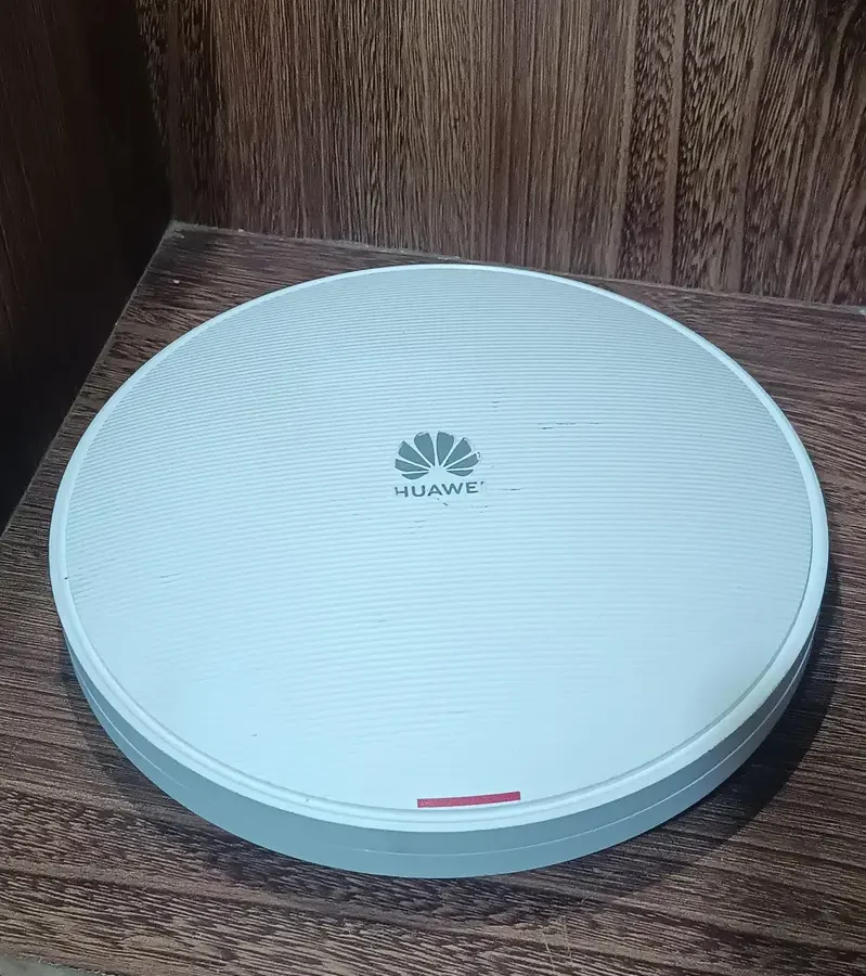 HUAWEI AirEngine Wireless LAN Access Point (5761-21)