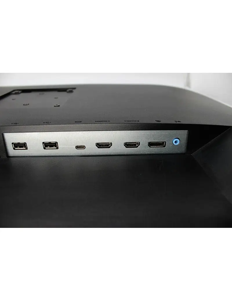 Monitor - 32 Inch for Sale