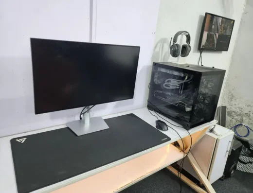 Dell Ultrasharp U2722D IPS 2K QHD 10bit color Monitor