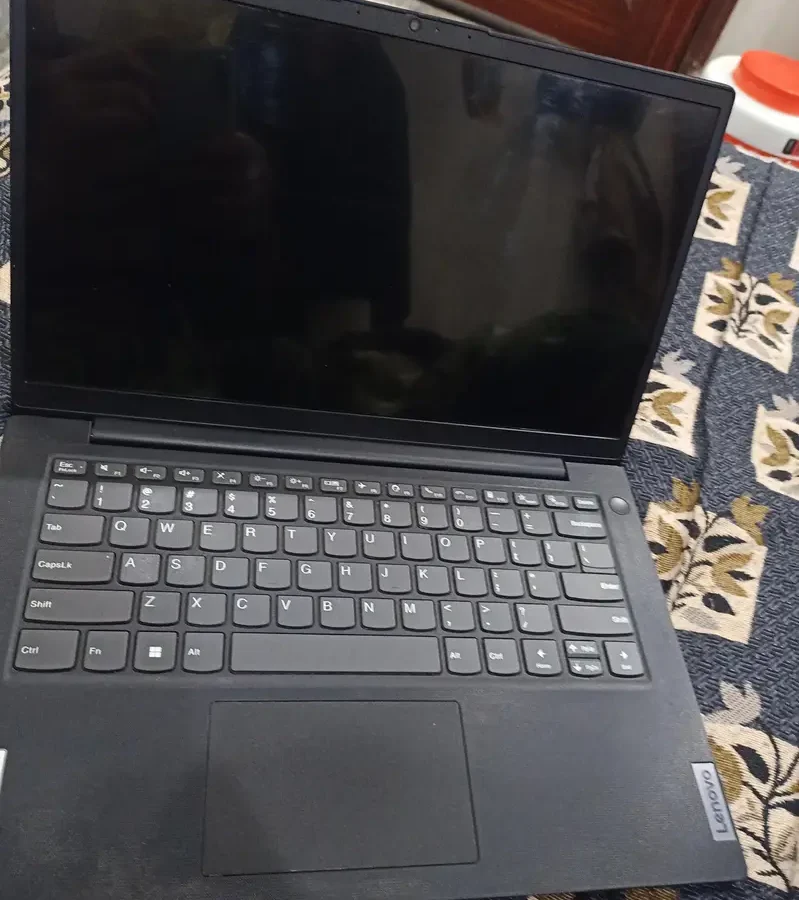 Lenovo thinkpad v14 g3 i5 12th generation