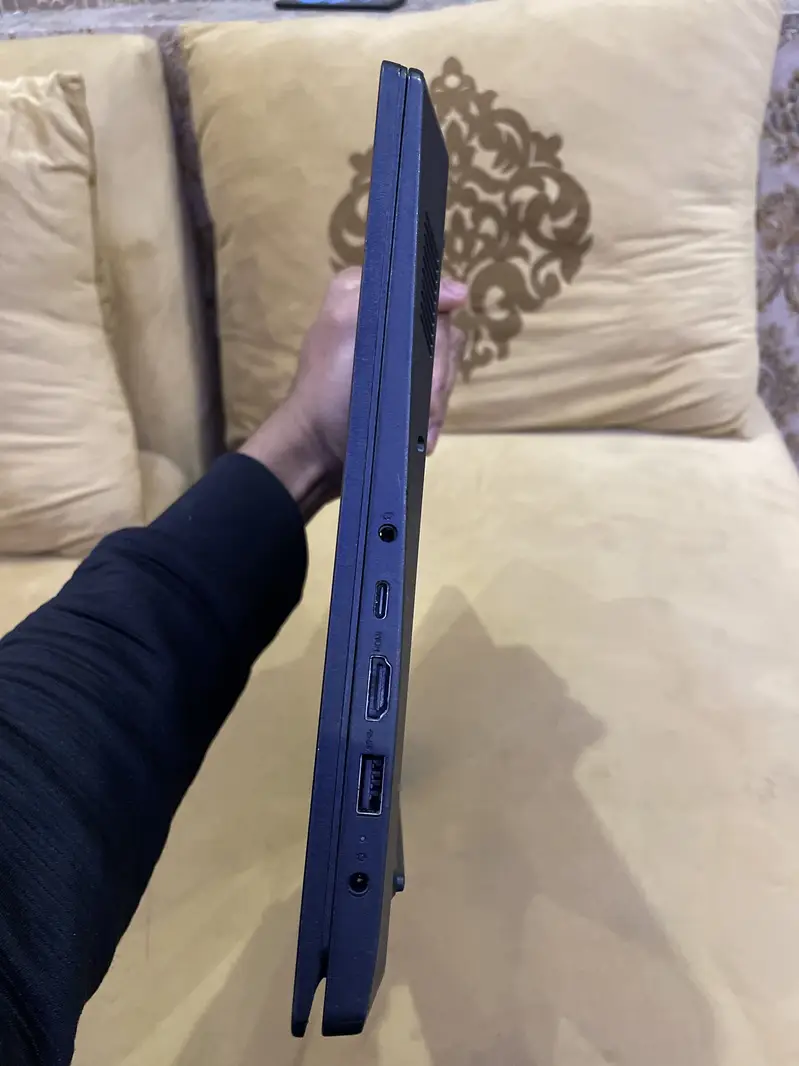 595586540-800x600