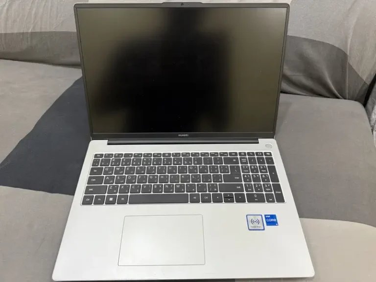 Laptop Huawei MateBook D16 Core i5 12th Gen 16GB RAM 512GB SSD