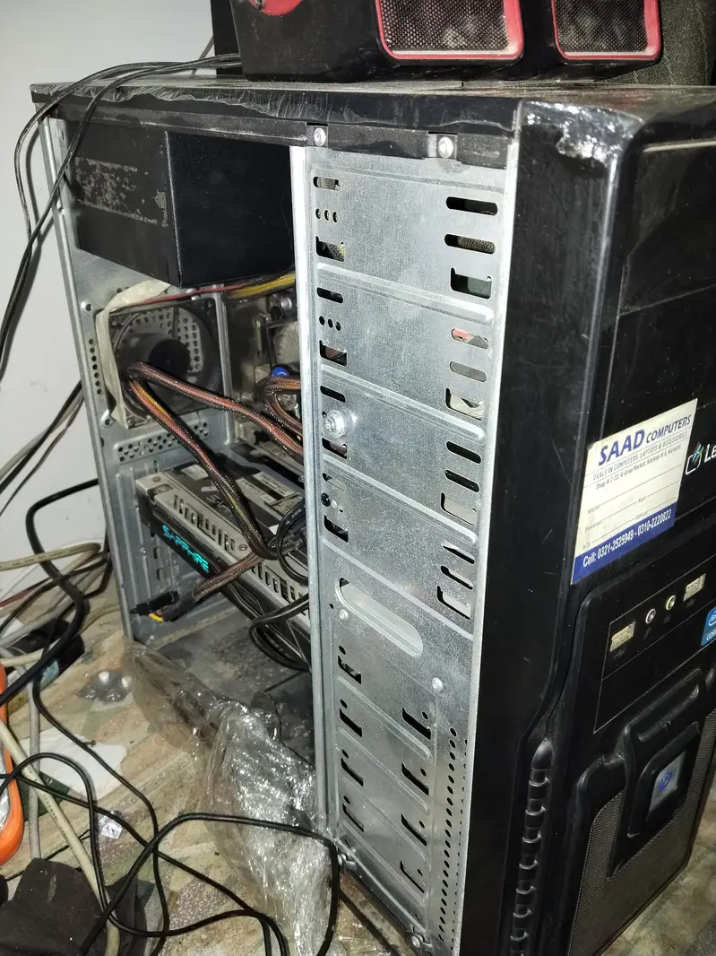 607788280-800x600