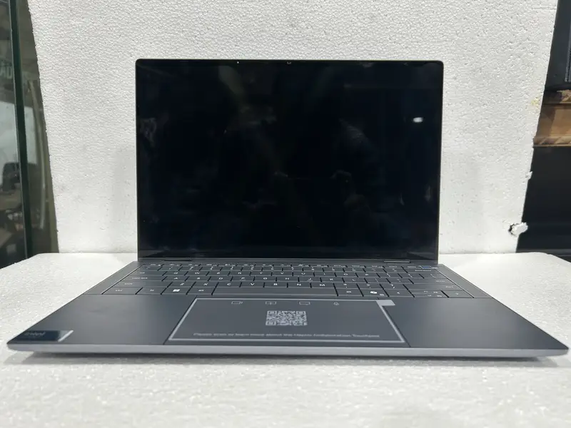 Dell Latitude 9450 | Intel Core Ultra Series | 14″ QHD+ InfinityEdge | Premium 2-in-1