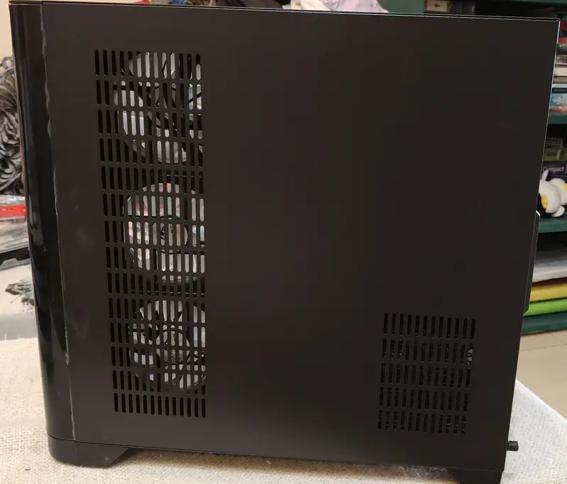 607940878-800x600