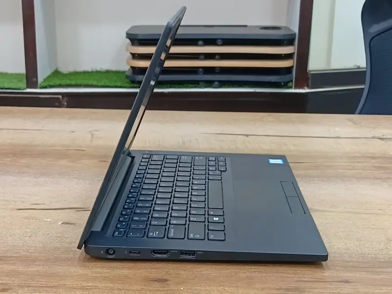 Dell Latitude - Core i7 - Intel 8th Generation - 8GB RAM - SSD for Sale in Karachi