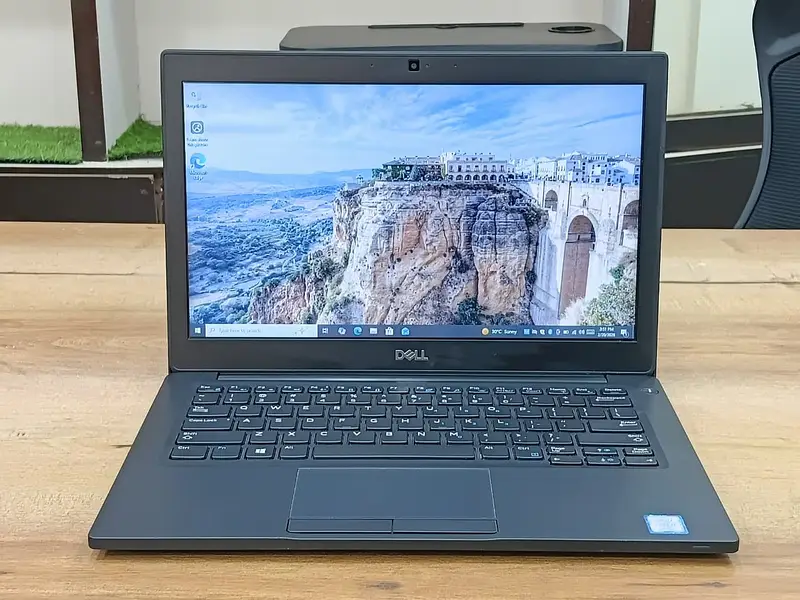 Dell Latitude - Core i7 - Intel 8th Generation - 8GB RAM - SSD for Sale in Karachi
