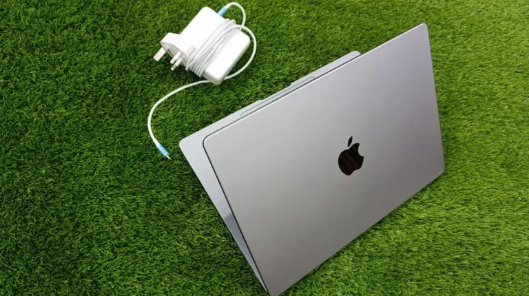 Apple Macbook Pro 2021, M1 Pro, 14″, 32GB RAM, 512GB SSD