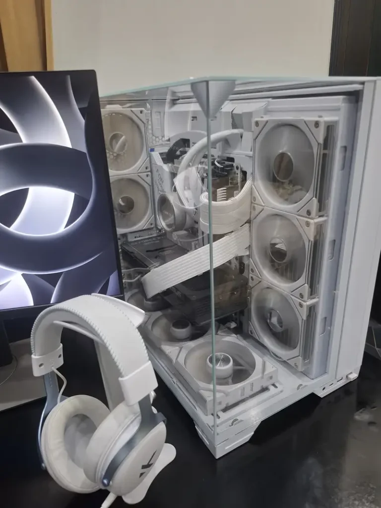High-End White RGB Gaming PC RTX 5080 Ryzen 7 Like New Build