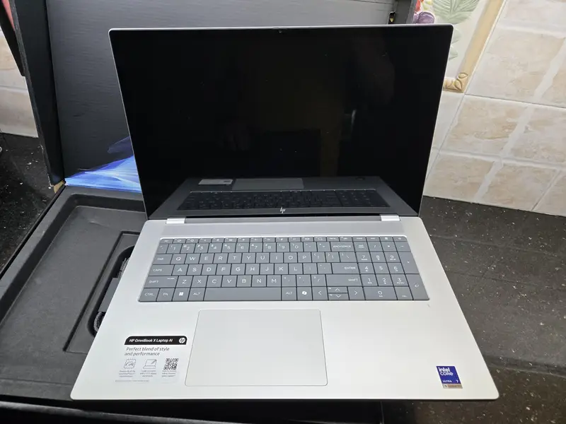 HP OmniBook X Ultra | Snapdragon® X Elite | 16GB RAM | 1TB SSD | Next-Gen AI PC