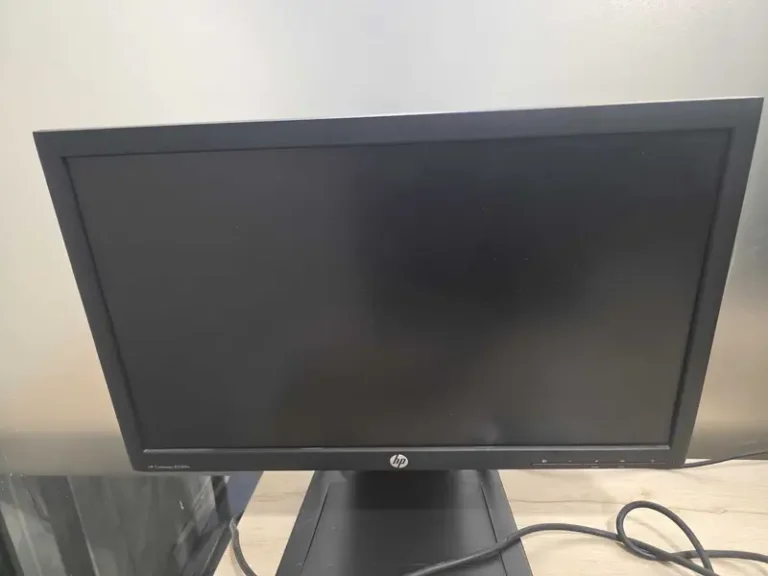 HP Compaq 21.5″ Monitor LA2206x – LED – Good Condition