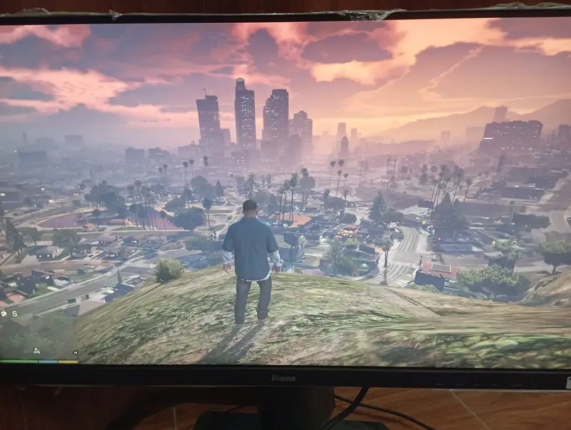 24 inch Borderless LED, 1080p, 75 Hertz