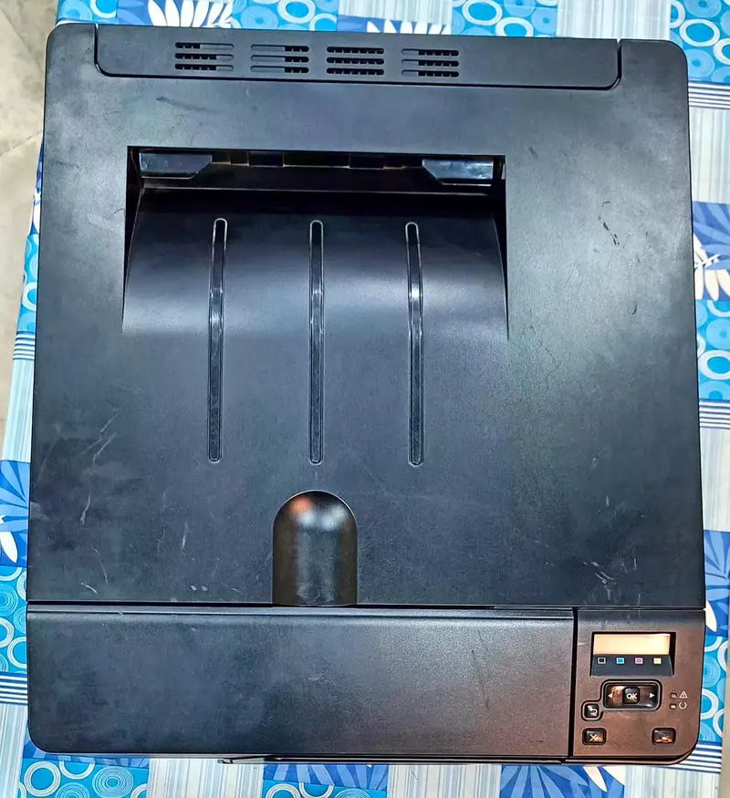 610905038-800x600