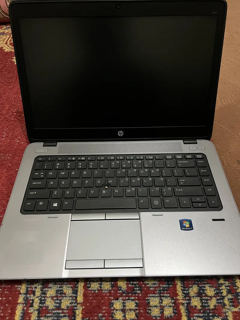 611988020-800x600
