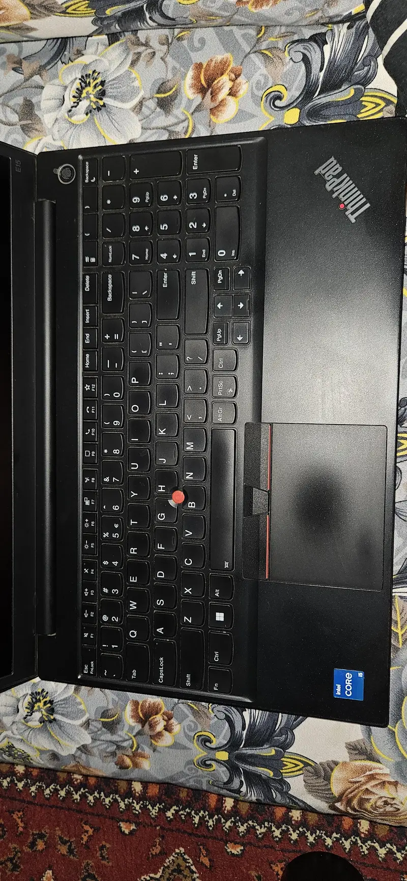 612046495-800x600