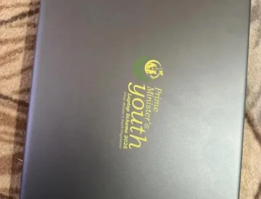Brand new laptop-Amd ryzen 5 7430U |8gb ram| 256 gb ssd