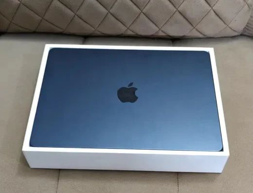 MacBook Air 14” M2 | 16GB Ram | 1TB SSD | 10/10 Condition