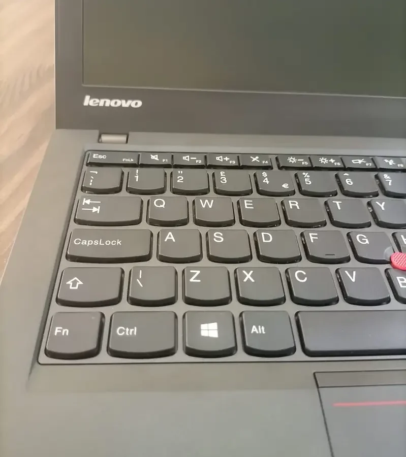 Lenovo Thinkpad X240 Core i7 4th Gen 4GB Ram 320GB HDD 12.5″