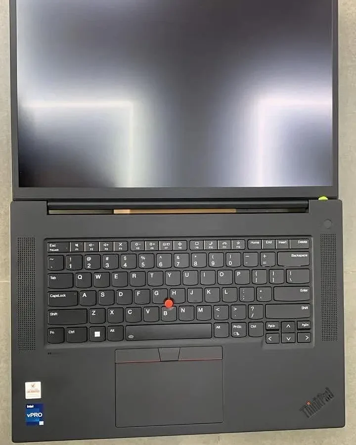 -LENOVO P1 (GEN 5) Core i7~12th Gen (4K OLED) (16/512) RTX 1000
