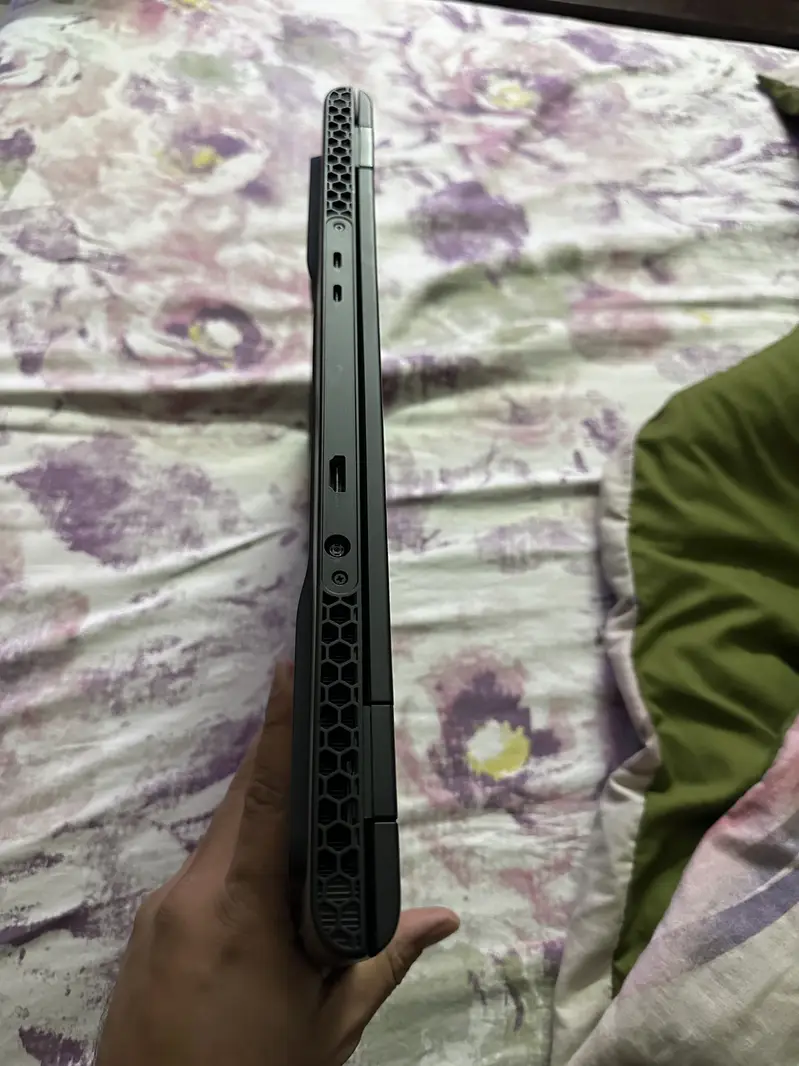 598834254-800x600