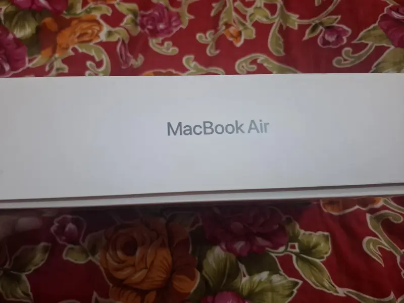 Apple MacBook Air - 8GB RAM - SSD for Sale in Okara
