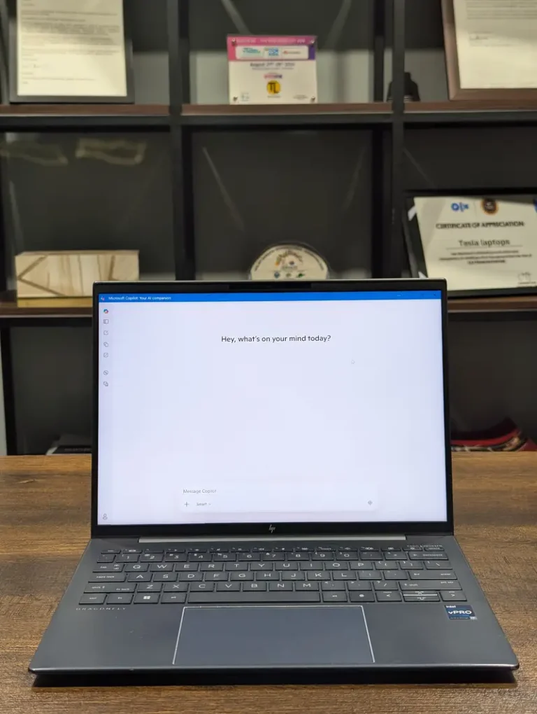 HP Elite Dragonfly G3 | Core i7,12th Gen | 32GB RAM | 2K Display