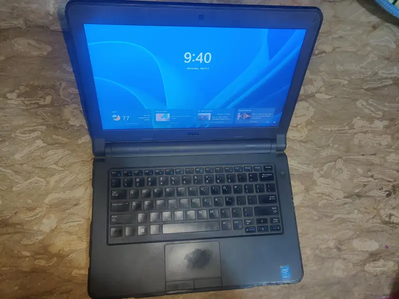 Dell Latitude - Core i3 - Intel 4th Generation - 4GB RAM - SSD for Sale in Karachi