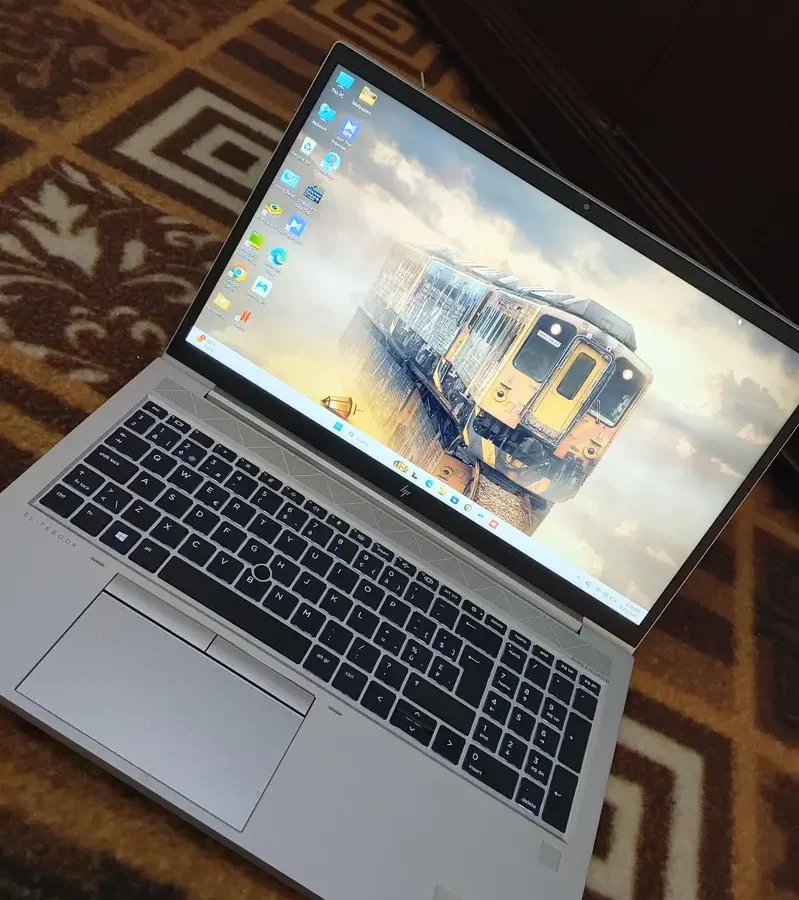 HP EliteBook Ryzen 3 Pro 8GB RAM 256GB SSD Graphics Card All Oky