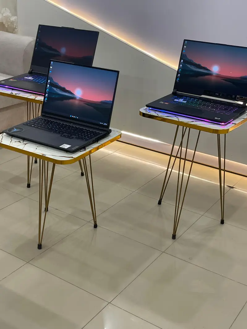 612694832-800x600