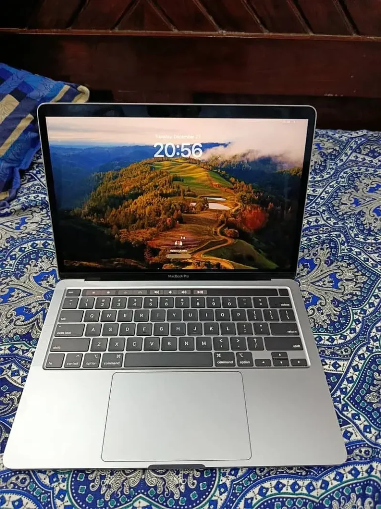 Apple MacBook pro(2020) 16Gb RAM 512GB SSD Like New Condition