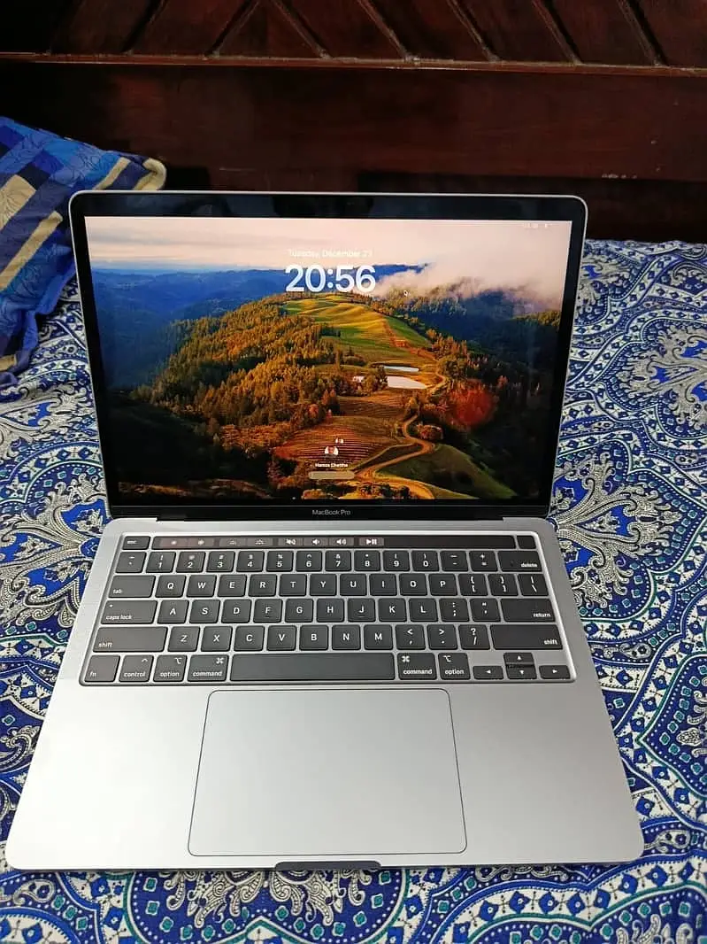 Apple MacBook pro(2020) 16Gb RAM 512GB SSD Like New Condition