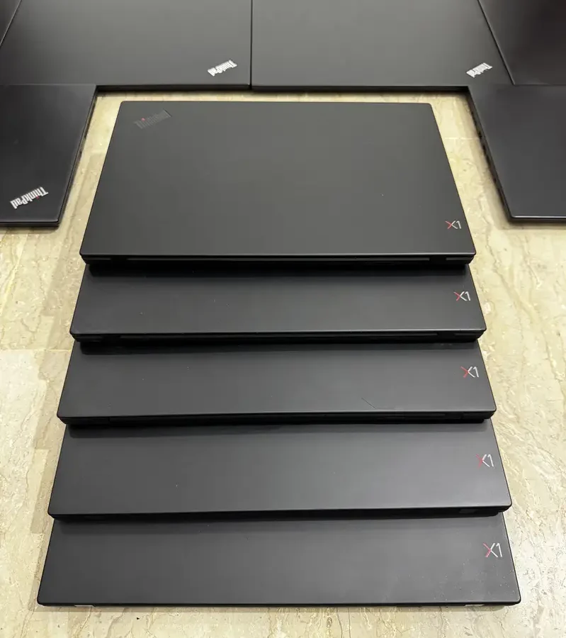 Lenovo X1 Carbon – i7 8th – 16/512 – 2k resolution – A grade