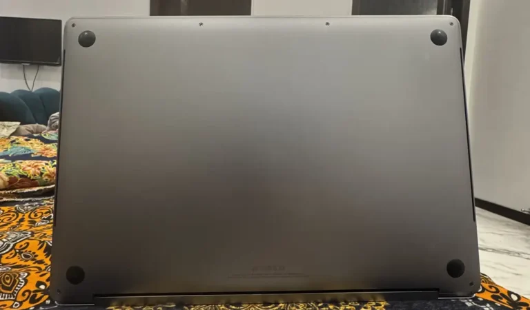 MacBook Pro 15” Core i9 | 32 GB RAM | 1TB SSD