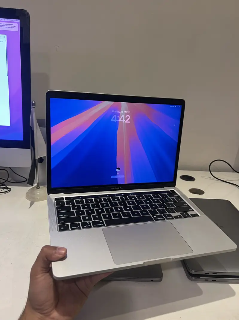 614055979-800x600