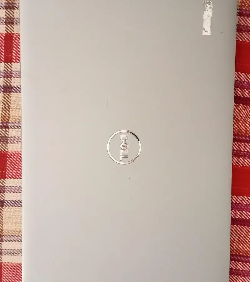 DELL Latitude 5400 chrome