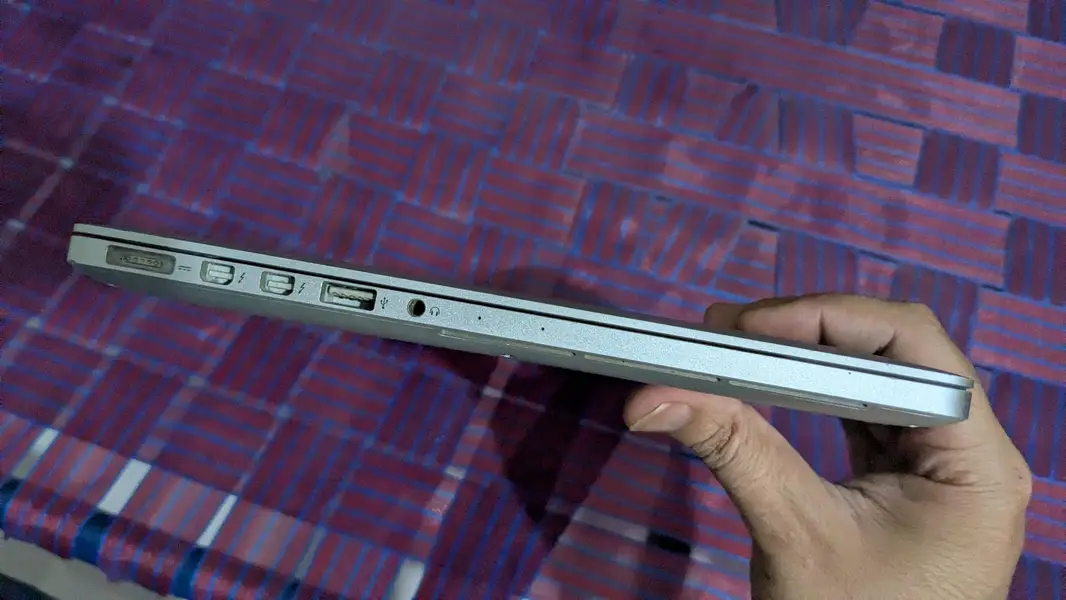Apple MacBook Pro - 8GB RAM - SSD for Sale in Lahore