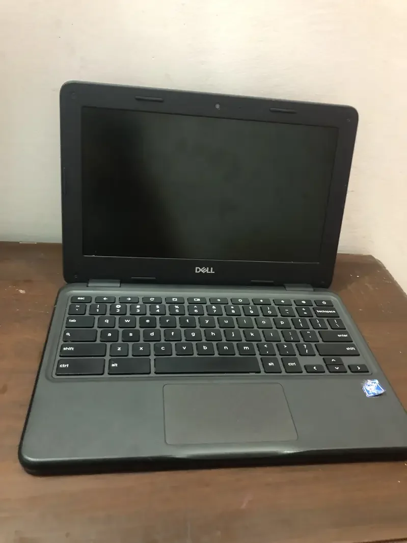 Dell Chrome Book 3180