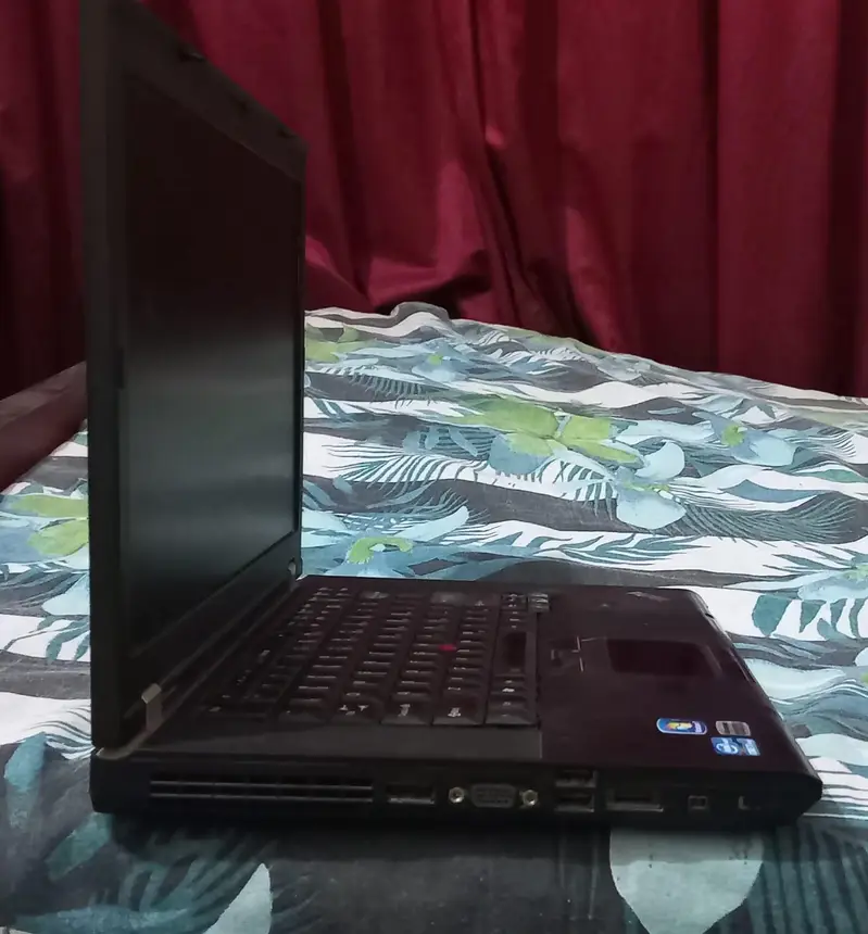 Lenovo ThinkPad - Core i5 - Intel 2nd Generation - Others RAM - SSD for Sale in Karachi
