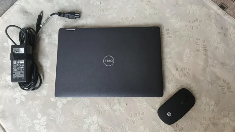 latitude 5300 2 in 1 Window laptop