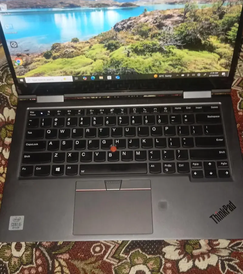 Lenovo Thinkpad X1 yoga core i5 generation touch screen