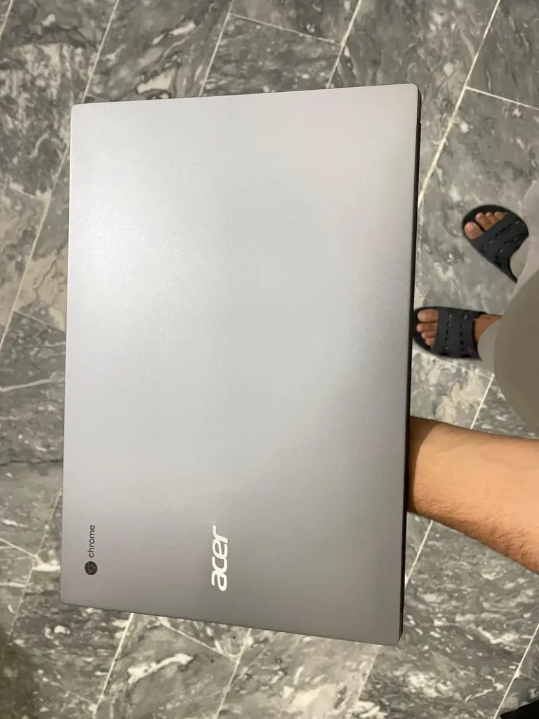 Acer 715