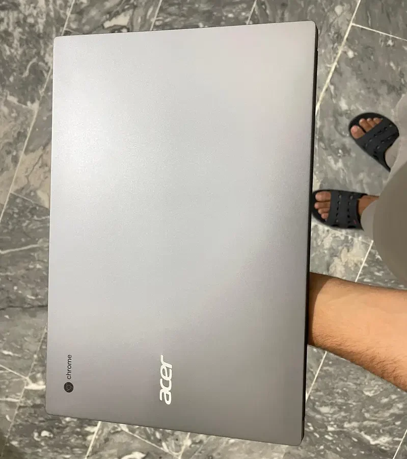 Acer 715